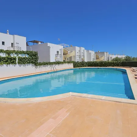 Quinta Dos Pinheiros アパート ラゴス