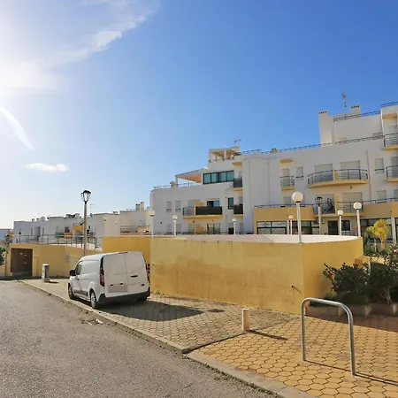 Quinta Dos Pinheiros * 拉哥斯