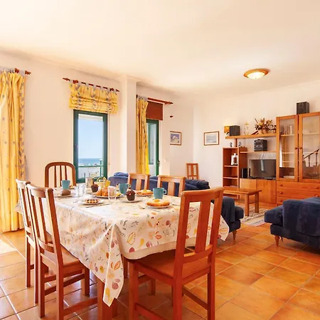 Quinta Dos Pinheiros * Lagos