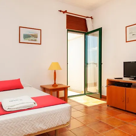 Quinta Dos Pinheiros