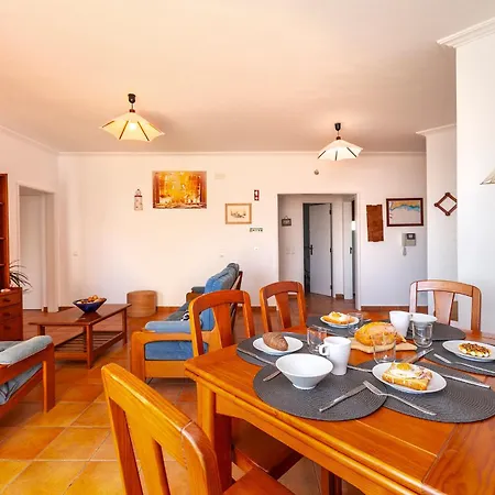 Apartment Quinta Dos Pinheiros *