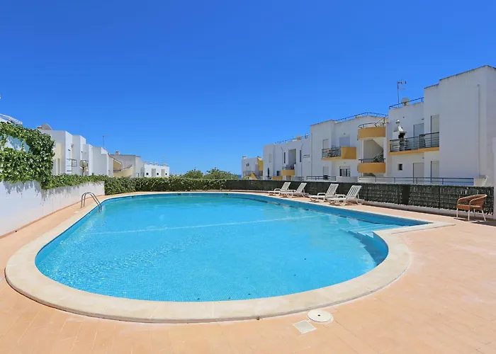 Quinta Dos Pinheiros * Lagos