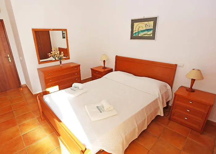 Quinta Dos Pinheiros Lagos