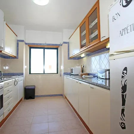 Quinta Dos Pinheiros لاغوس
