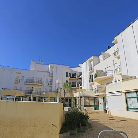 Quinta Dos Pinheiros لاغوس