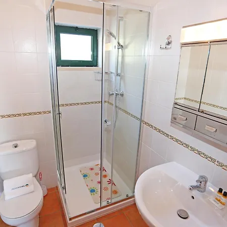Quinta Dos Pinheiros *
