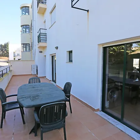 Quinta Dos Pinheiros لاغوس