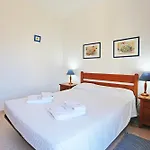 Quinta Dos Pinheiros Lagos